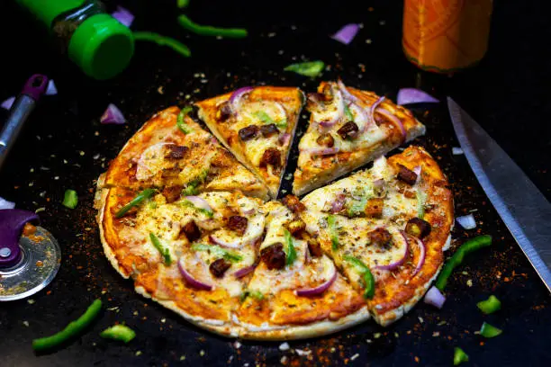 Shahi Paneer Pizza